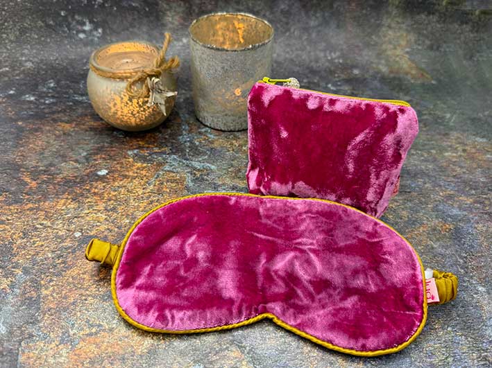 Velvet Eye Mask - Pink