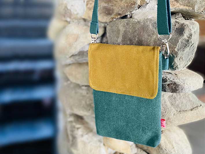Phone Purse - Teal and Mustard
