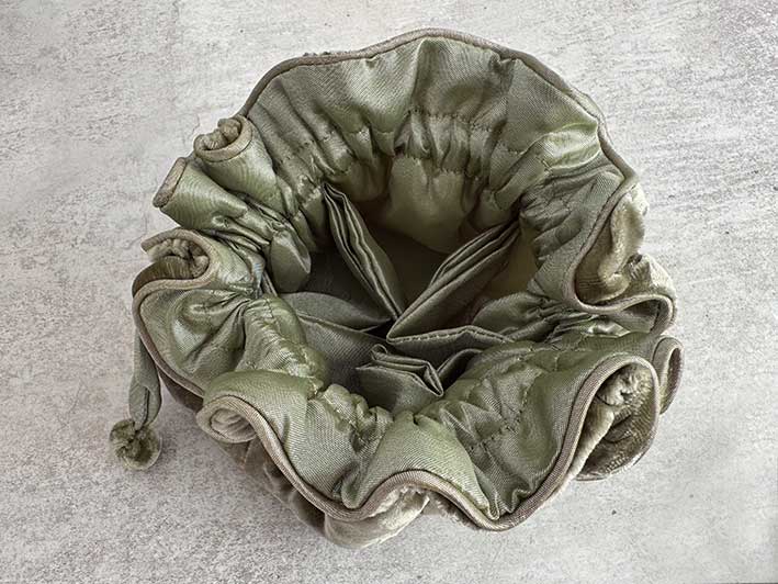Velvet Jewellery Pouch - Fennel Green