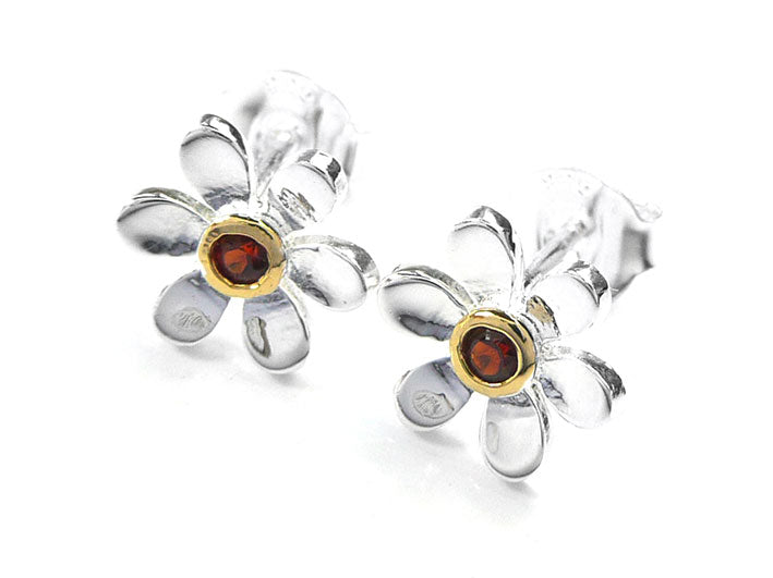 Silver Earrings - Pretty Daisy Garnet