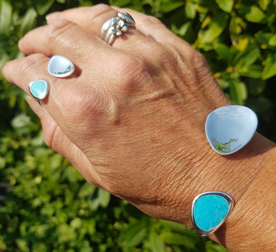 Silver Bangle - Turquoise Pebble